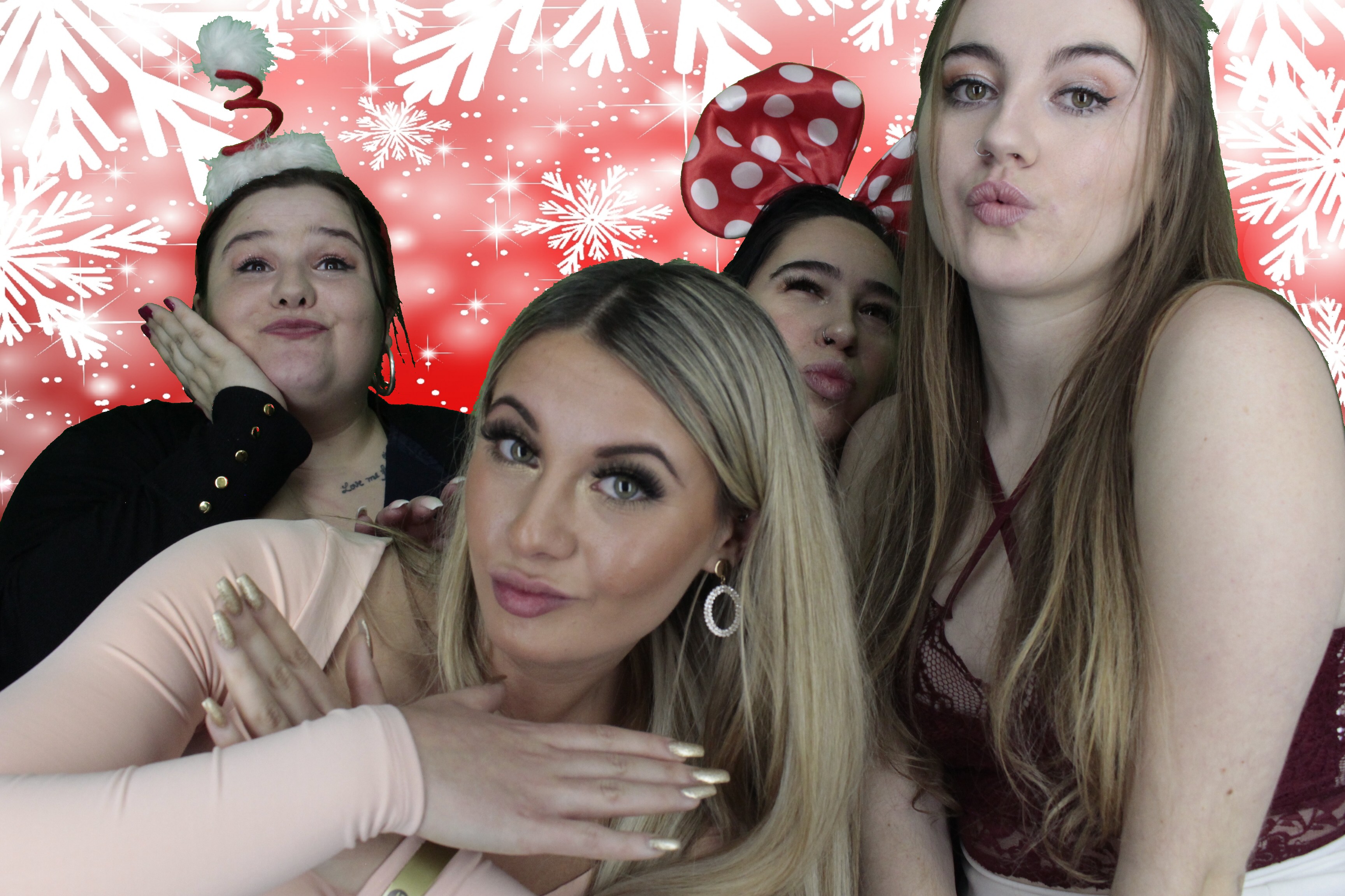 Domestic and General Christmas Party 2019 | View more photos from the event at gallery.myphotoboothexperience.co.uk/u/MyPhotoBoothExperienceLtd/Domestic-and-General-Christmas-Party-2019